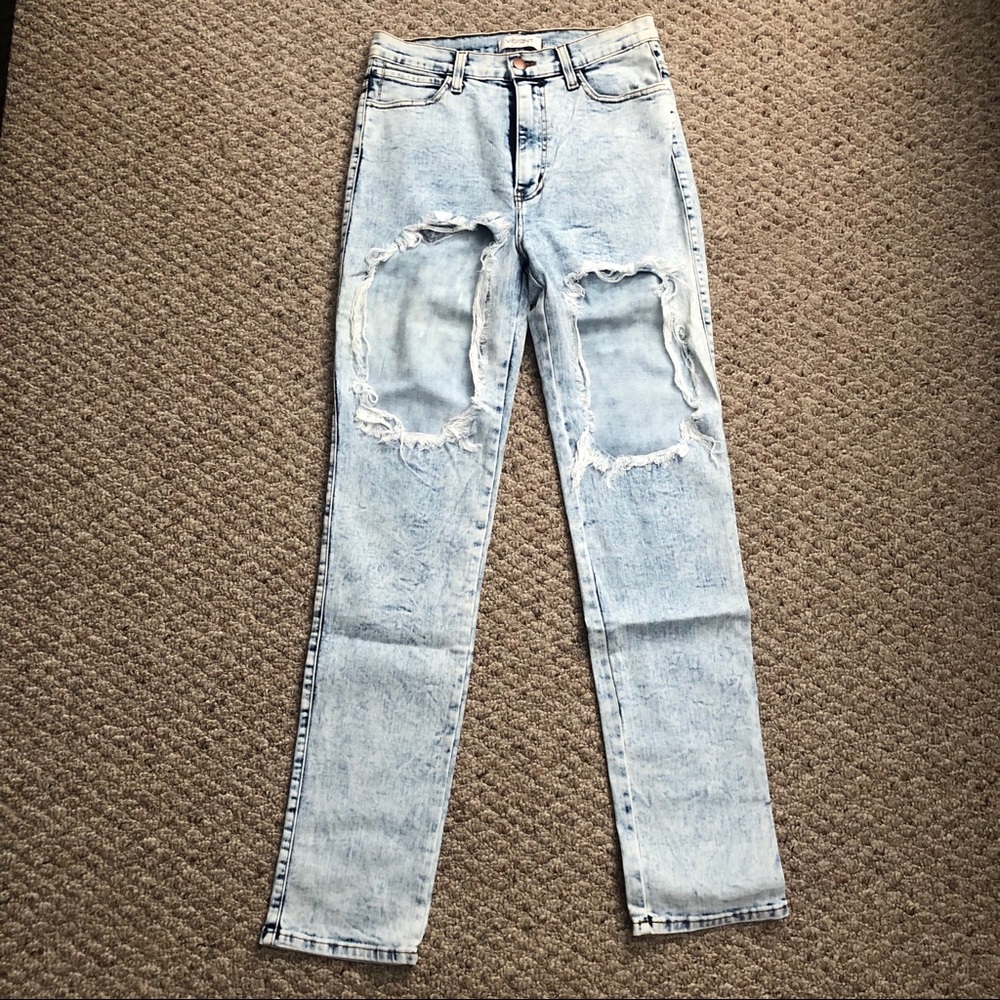 NBW Vibrant MIU Distressed Skinny Highwaist Denim